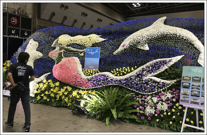イルカと人魚のデザイン花祭壇